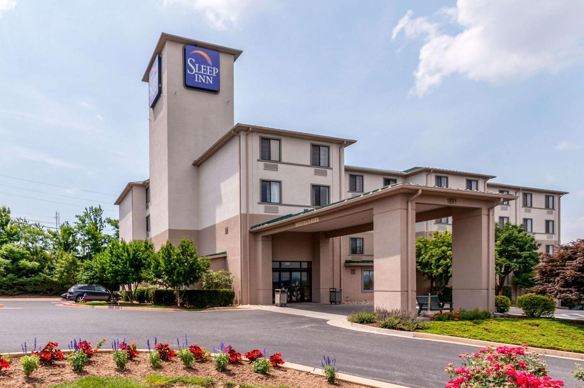 Sleep Inn & Suites Harrisonburg Near University Exterior photo