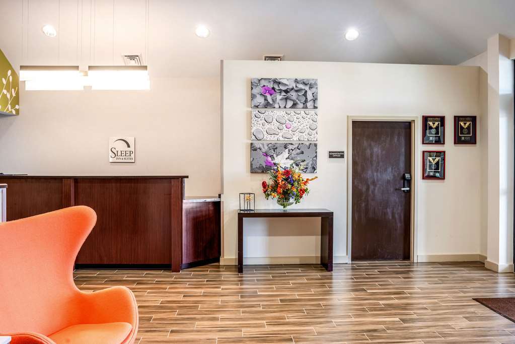 Sleep Inn & Suites Harrisonburg Near University Interior photo